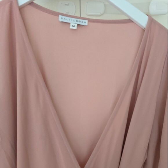 Baltic Born Ivy wrap dress in blush size medium - Picture 9 of 11